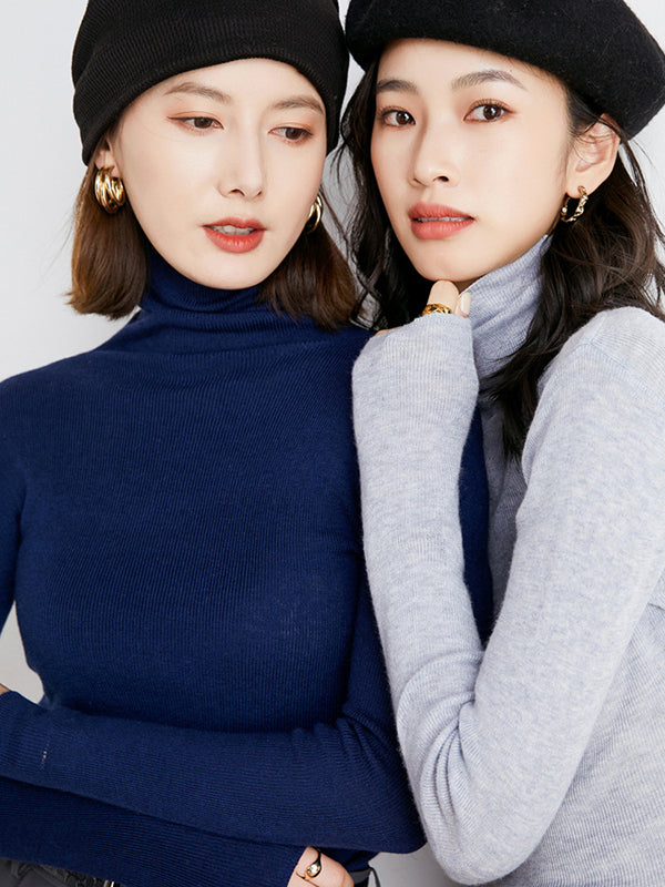 Vera Elin High-Neck Pullover