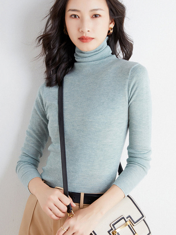 Vera Elin High-Neck Pullover