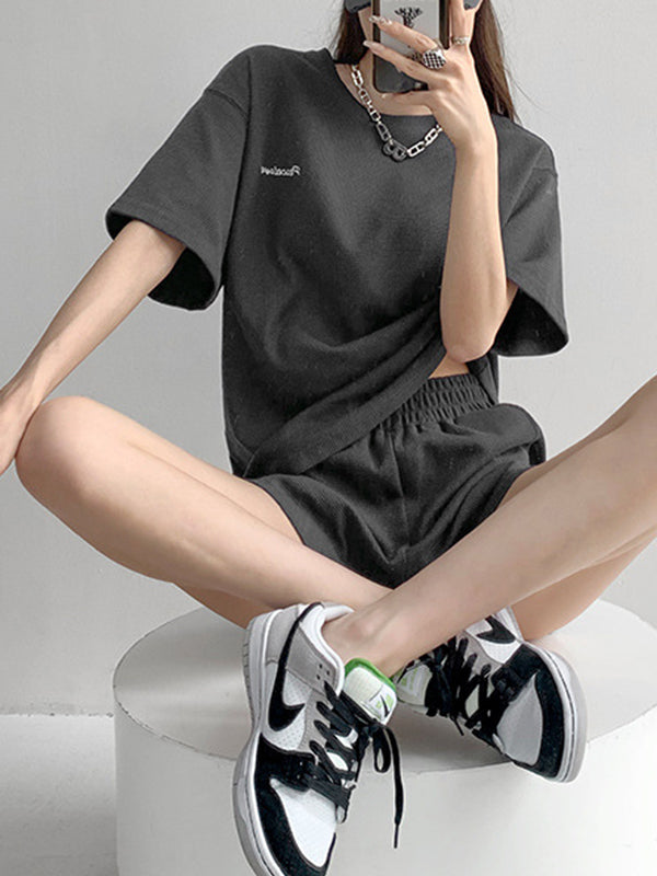 Short Sleeves Split-Joint Round-Neck T-Shirt + Elasticity Waist Shorts Two Pieces Set