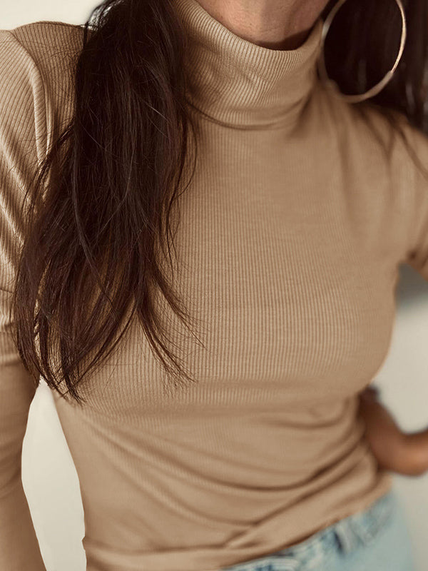 Vera Aria Mock-Neck Top