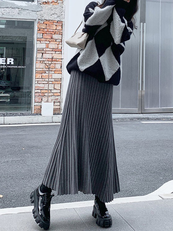 Vera Étoile Pleated Skirt