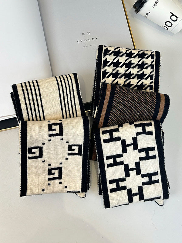 Vera Étoile Velvet Scarf